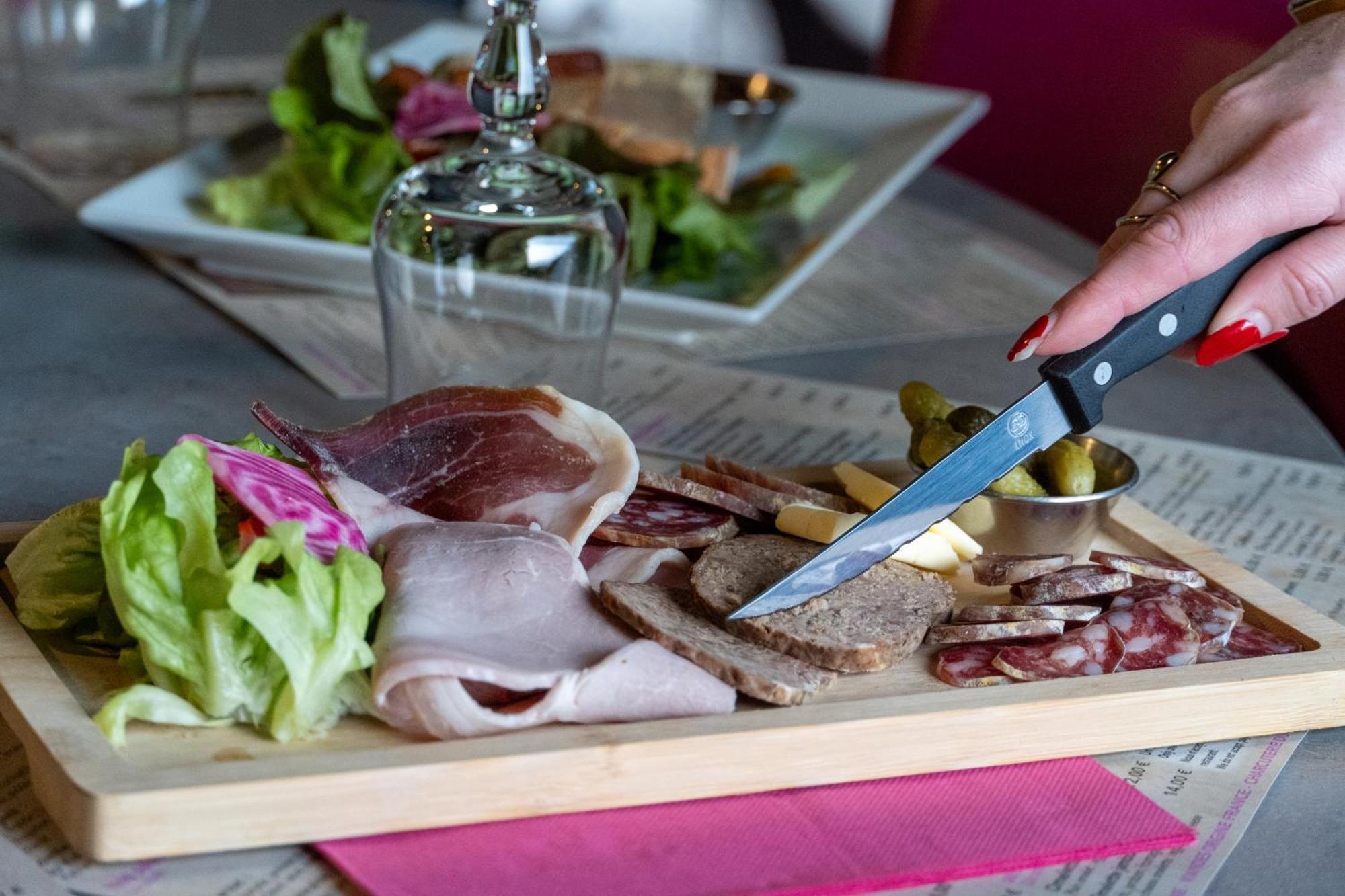 Cit'Hotel Restaurant Du Bowling De Millau Ngoại thất bức ảnh