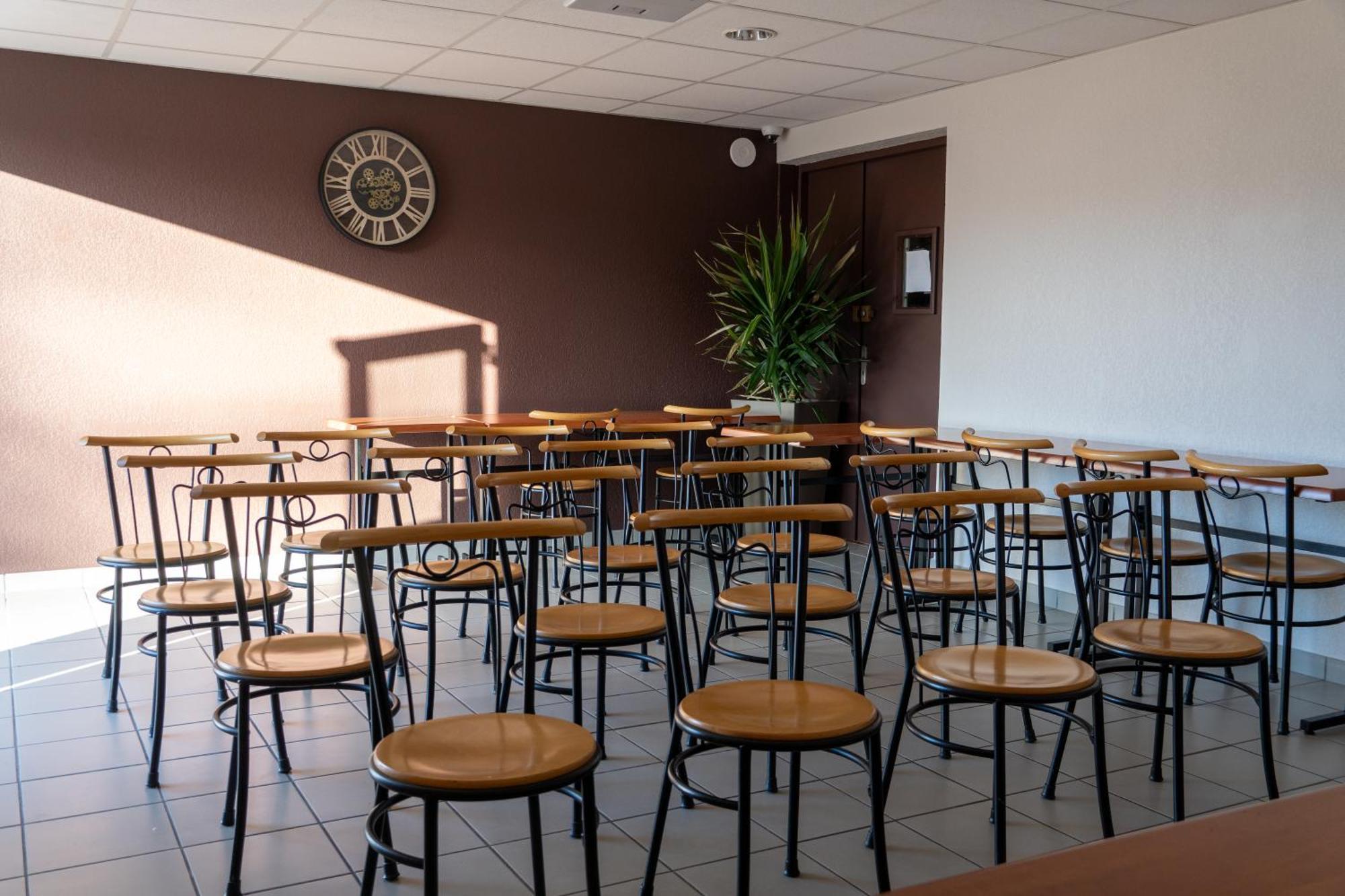 Cit'Hotel Restaurant Du Bowling De Millau Ngoại thất bức ảnh