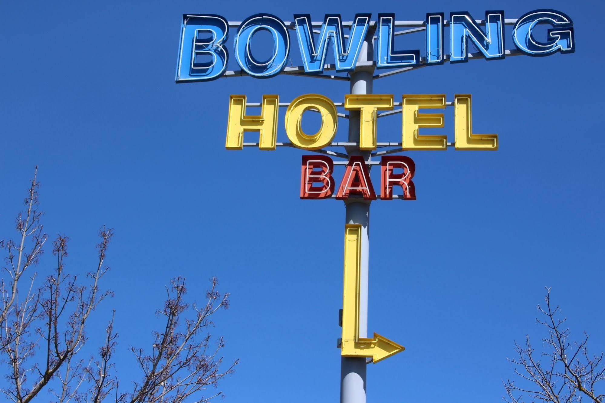 Cit'Hotel Restaurant Du Bowling De Millau Ngoại thất bức ảnh