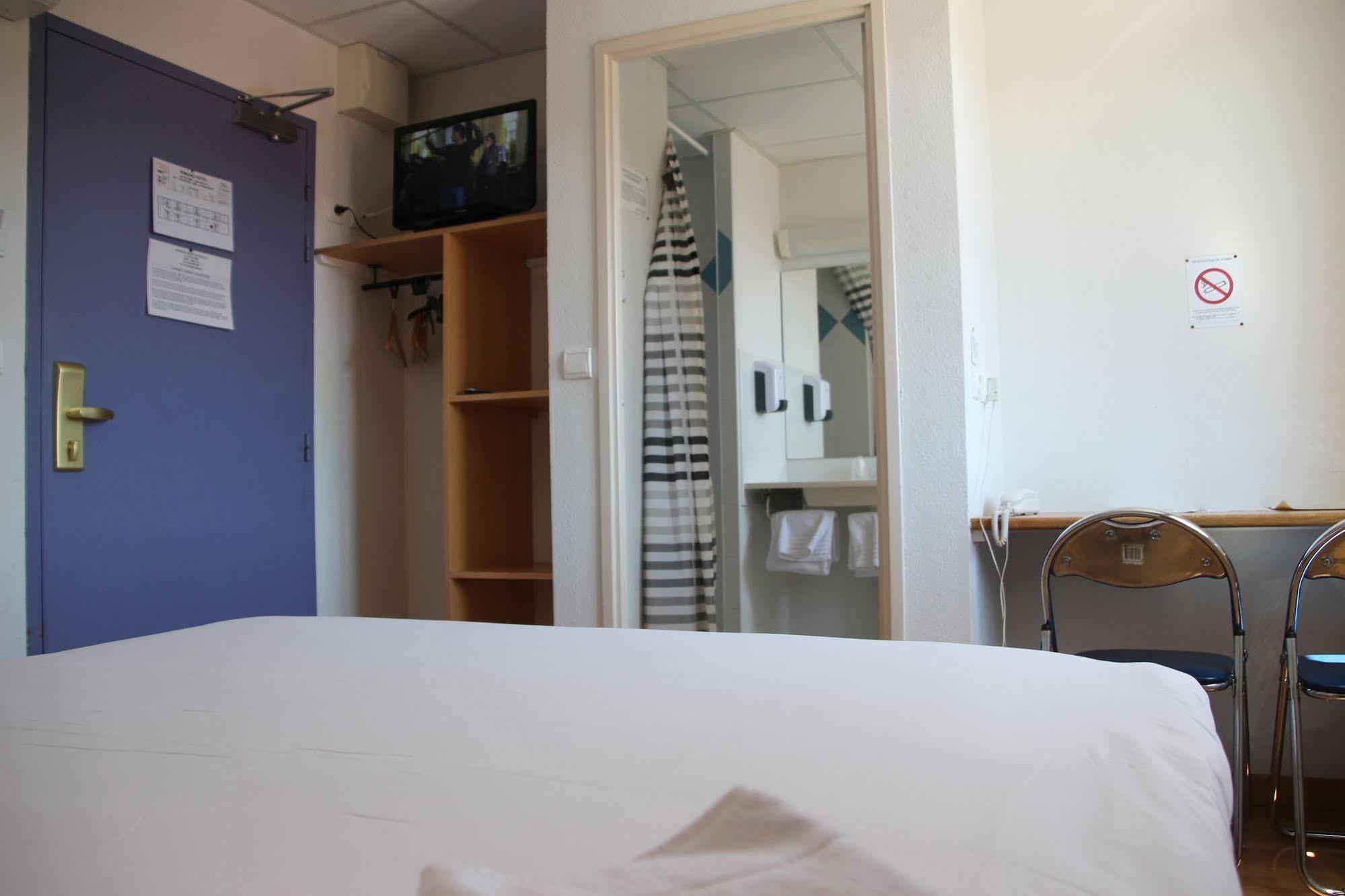 Cit'Hotel Restaurant Du Bowling De Millau Ngoại thất bức ảnh