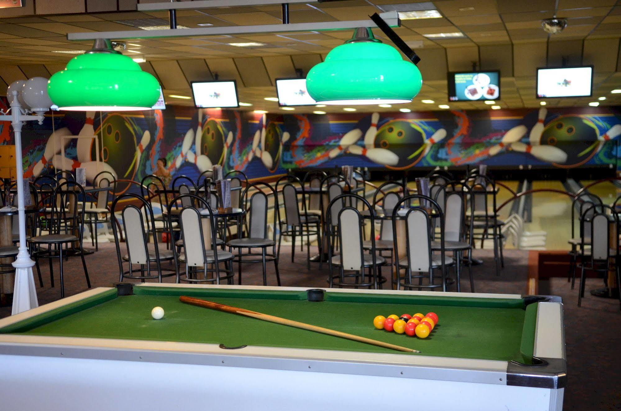 Cit'Hotel Restaurant Du Bowling De Millau Ngoại thất bức ảnh